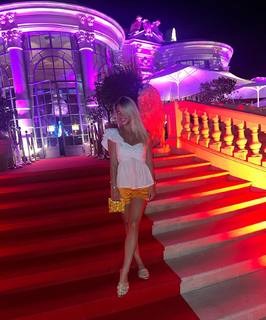 Kaylyn Slevin feet photo 8