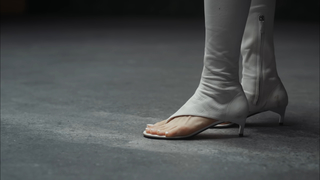 Kazuha feet photo thumbnail