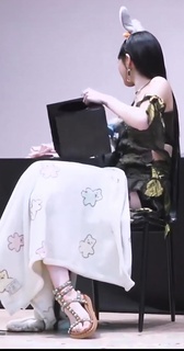 Kazuha feet photo thumbnail