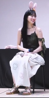 Kazuha feet photo thumbnail