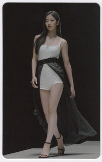 Kazuha feet photo thumbnail