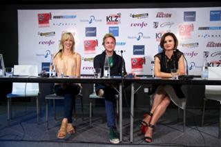 Keegan Connor Tracy feet photo 16