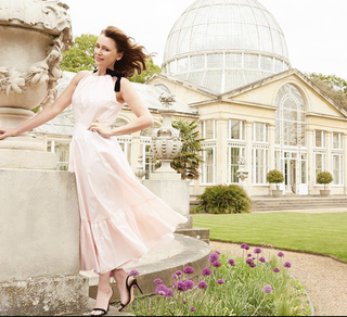 Keeley Hawes feet photo thumbnail