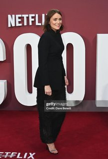 Keeley Hawes feet photo thumbnail