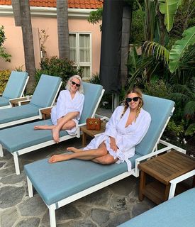 Keeley Hazell feet photo thumbnail