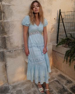 Keeley Hazell feet photo thumbnail