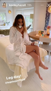 Keeley Hazell feet photo thumbnail