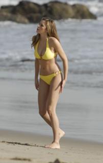 Keeley Hazell feet photo thumbnail