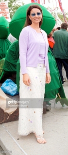 Keely Shaye Smith feet photo 1