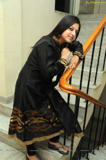 Keerthi Chawla feet photo 5