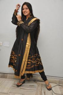 Keerthi Chawla feet photo 10
