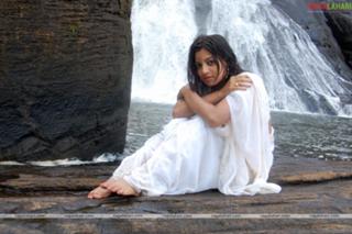 Keerthi Chawla feet photo 5
