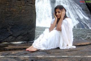 Keerthi Chawla feet photo 4