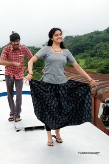 Keerthy Suresh feet photo thumbnail