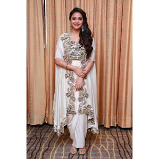 Keerthy Suresh feet photo thumbnail