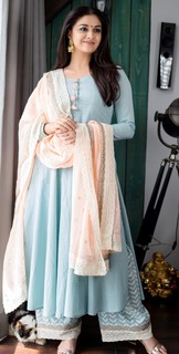 Keerthy Suresh feet photo thumbnail