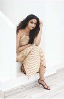 Keerthy Suresh feet photo thumbnail
