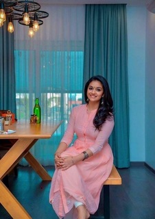 Keerthy Suresh feet photo thumbnail