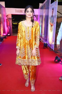 Keerthy Suresh feet photo thumbnail
