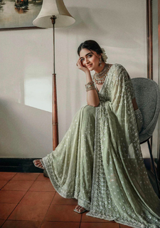 Keerthy Suresh feet photo thumbnail