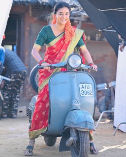 Keerthy Suresh feet photo thumbnail