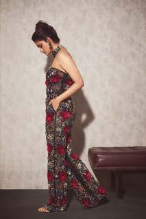 Keerthy Suresh feet photo thumbnail
