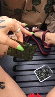 Kehlani Parrish feet photo thumbnail