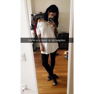 Kehlani Parrish feet photo thumbnail