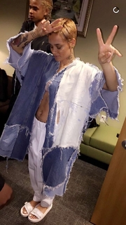 Kehlani Parrish feet photo thumbnail
