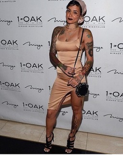 Kehlani Parrish feet photo thumbnail