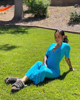 Kehlani Parrish feet photo thumbnail