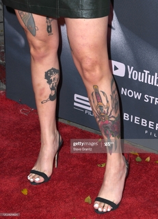 Kehlani Parrish feet photo thumbnail
