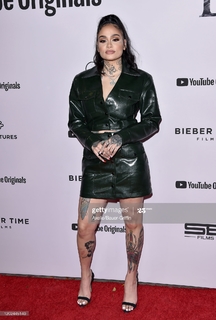 Kehlani Parrish feet photo thumbnail