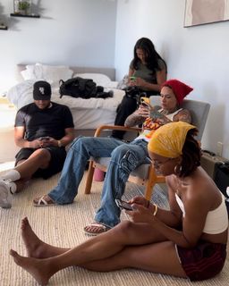 Kehlani Parrish feet photo thumbnail