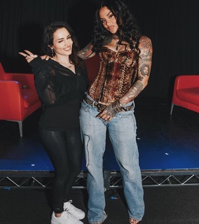 Kehlani Parrish feet photo thumbnail