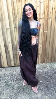 Kehlani Parrish feet photo thumbnail