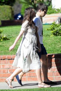 Keira Knightley feet photo thumbnail