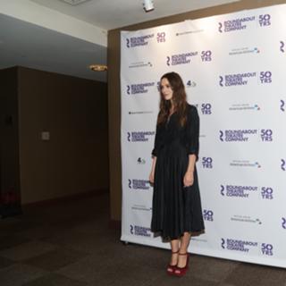 Keira Knightley feet photo thumbnail
