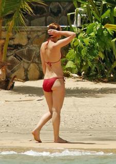 Keira Knightley feet photo thumbnail