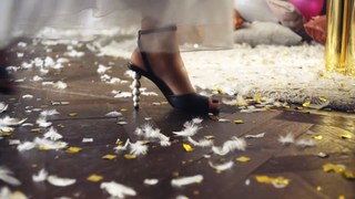 Keira Knightley feet photo thumbnail