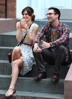 Keira Knightley feet photo thumbnail