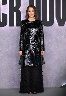 Keira Knightley feet photo 3