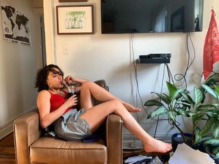 Keisha Castle-Hughes feet photo 14