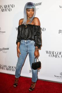 Keke Palmer feet photo thumbnail