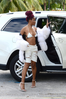 Keke Palmer feet photo thumbnail