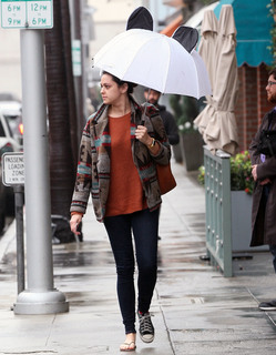 Kelen Coleman feet photo 18