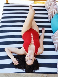 Kelen Coleman feet photo 17