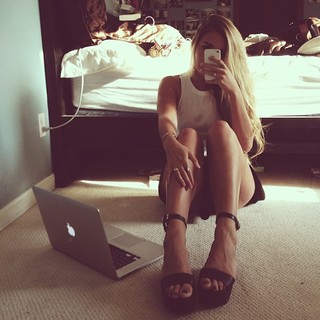 Kelianne Stankus feet photo 1