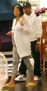 Kelis feet photo thumbnail