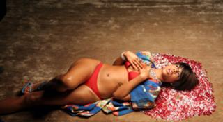 Kelis feet photo thumbnail